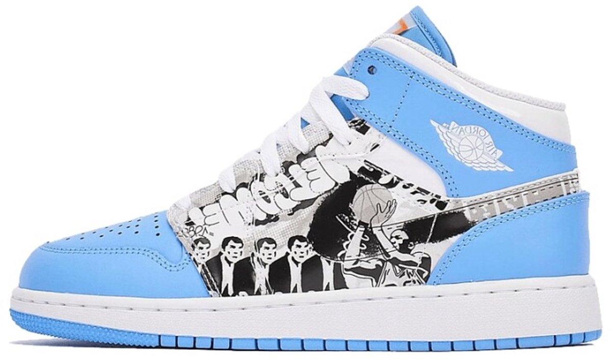 Air Jordan 1 Mid Sneaker School Game Winner (GS) - Maat 35.5