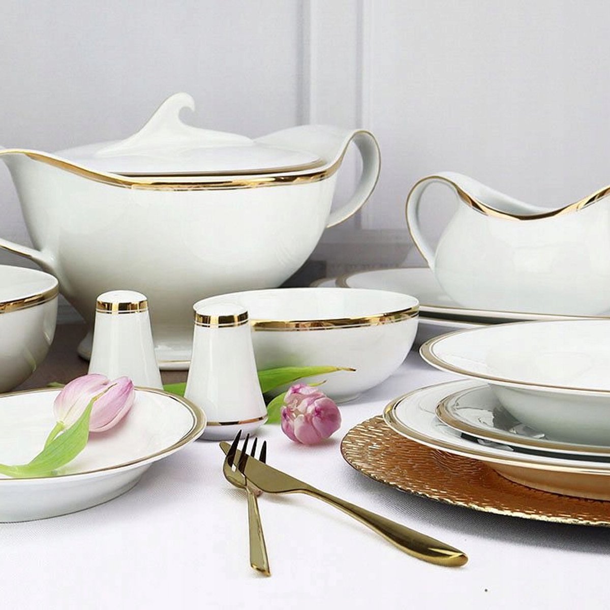 Serveert Cleopatra Gold 27-delig voor 6 personen, Bogucice