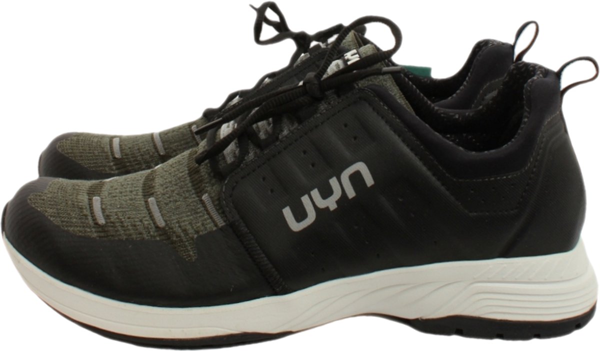 UYN sneakers maat 39