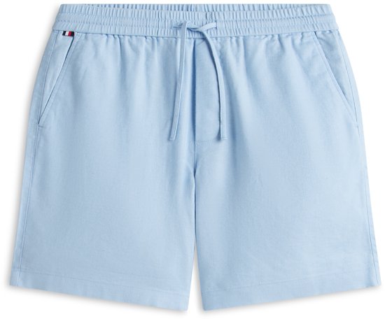 Lichtblauwe korte broek met trekkoord, Tommy Hilfiger logo op de voorkant.