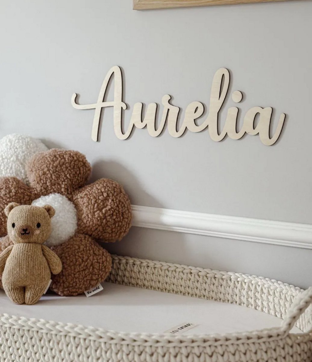 Gepersonaliseerde houten naam – muurdecoratie kinderkamer – baby meisje cadeau – kraamcadeau – houten naam bord – nursery decor – babykamer accessoire – uniek gepersonaliseerd cadeau