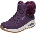 Paarse Skechers veterboot met imitatiebontkraag, veters en witte zool met Air-Cooled technologie.