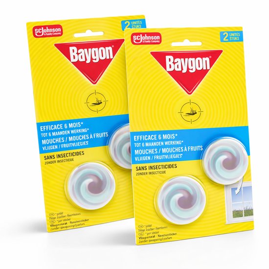 Twee verpakkingen Baygon vliegenstrips met elk twee ronde, lichtblauwe en witte stickers.