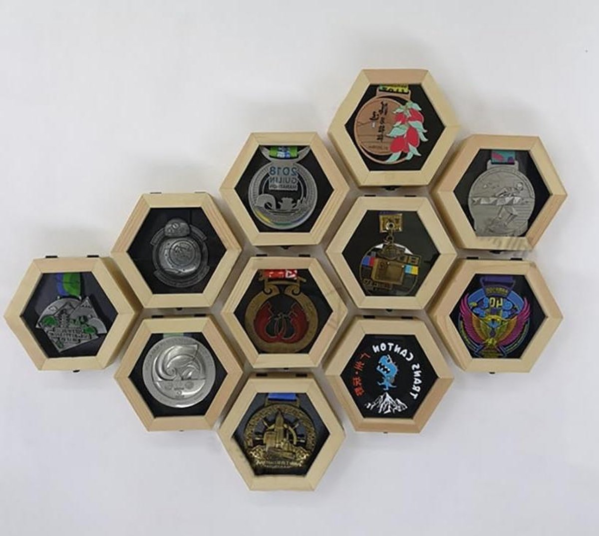 Medaille Display - Medailles Hanger - Sport Prestaties Tonen - Modulair Ontwerp - Binnendiameter 13cm - Houtkleur