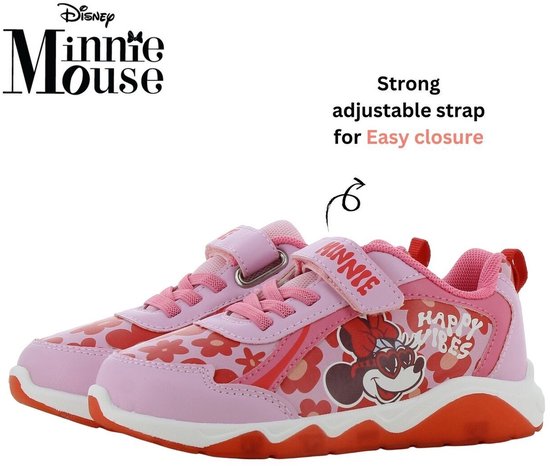Paar roze Minnie Mouse sneakers met bloemenpatroon, klittenbandsluiting en lichtjes in de zool.