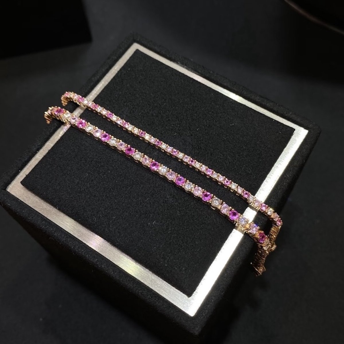 Fonkelende Roze Ombré Tennis Armband –0.03CT Steen- Luxe Armband met Roze Verloop Kristallen – Roségoudkleurige Zirkonia Armband
