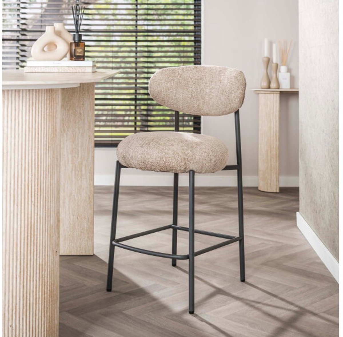 Meubelplaats Barstoel Aiko japandi - Cargo zand - 48x55x95 cm - barstoelen set van 2