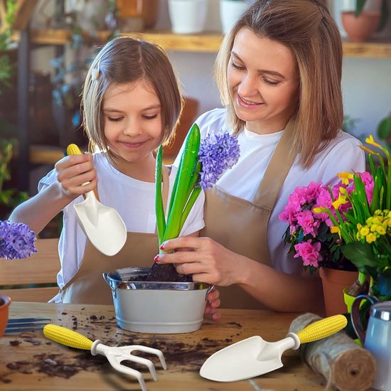Tuinset voor kinderen - Inclusief 3 minischepjes - Maïsvormig handvat - Kan gebruikt worden als speelgoed om te planten - Geschikt voor kinderen en beginners - Te gebruiken in tuinen, op terrassen en gazons van Merkloos	 — afbeelding 2