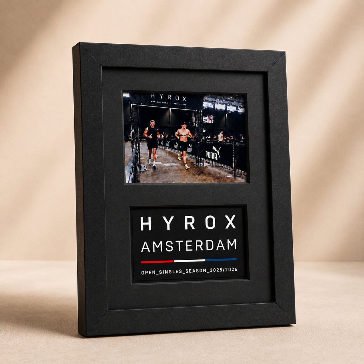 T3D HYROX Fotolijst Patch Display Frame Verticaal - Zwart - Sport Herinnering Display - Hyrox patch - A7 Foto Formaat