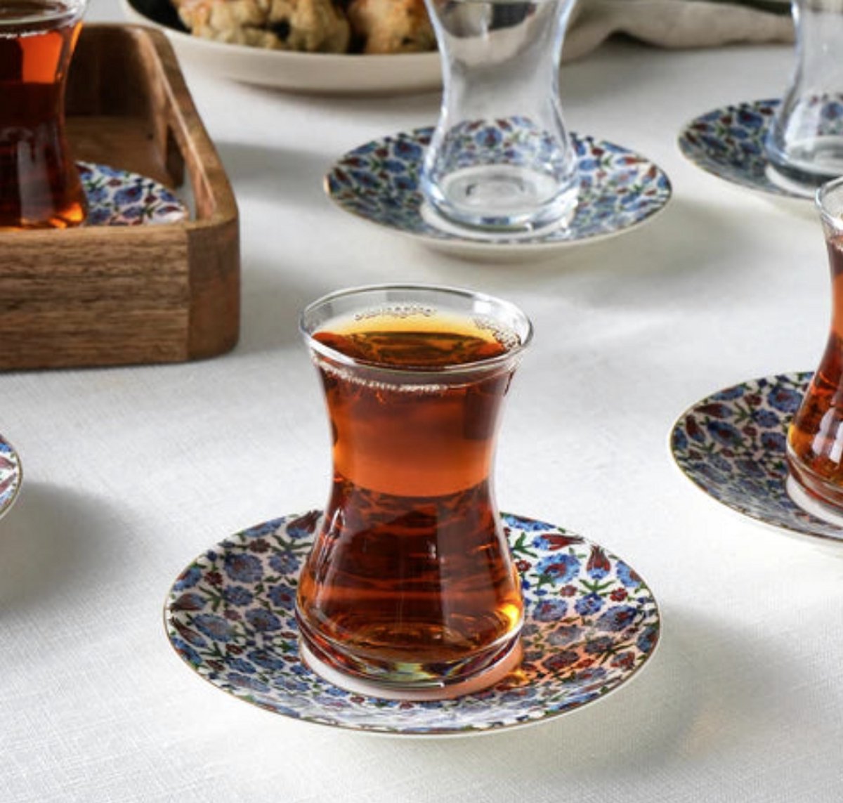 Karaca Emirgan - 12-delige Turkse Theeset voor 6 Personen – 130 ml – New Bone Schotels – Multicolor – Luxe Theeglazen Set — cadeau in Koken & Dineren - foto 2