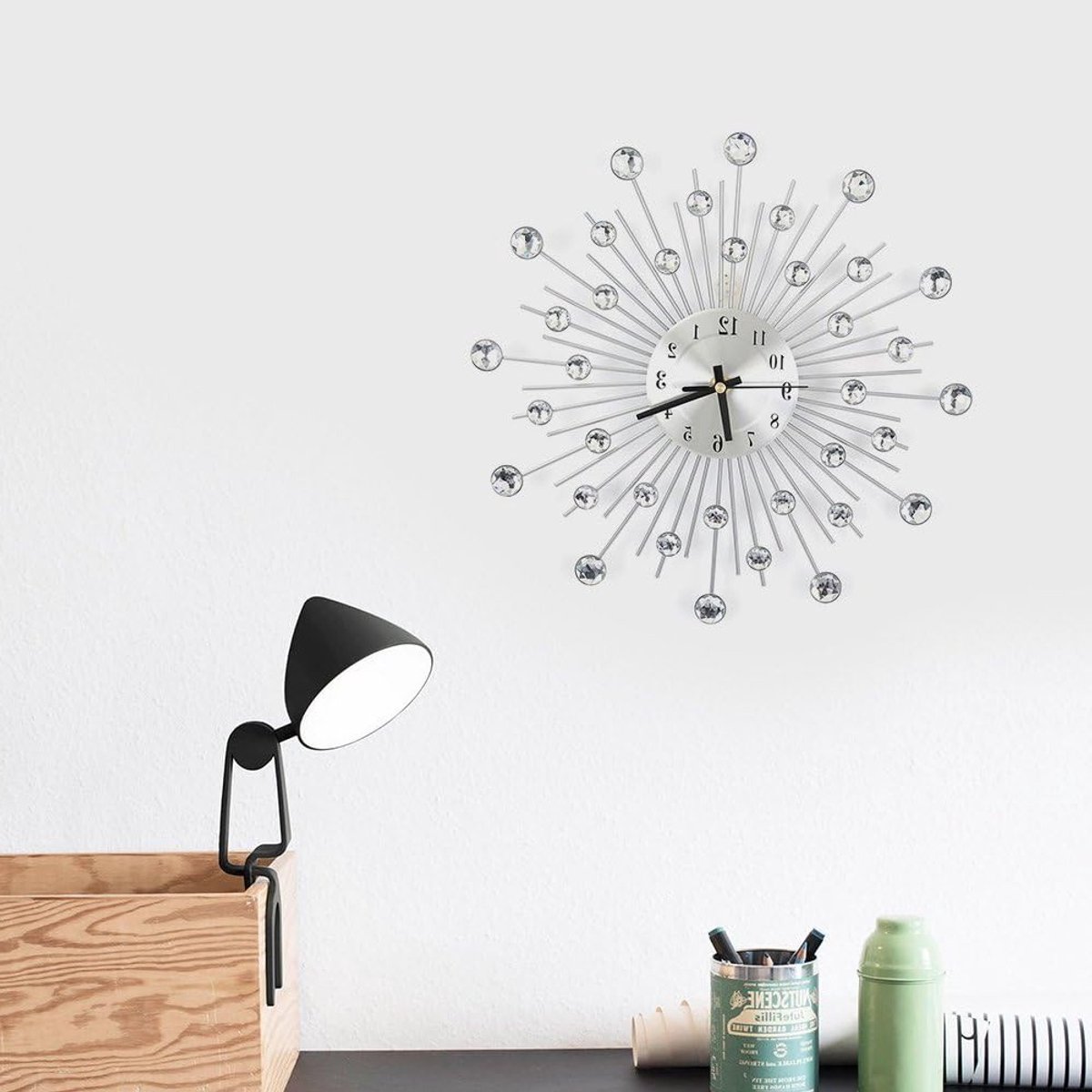 Moderne 3D Wandklok met Creatief Design, Metalen Klok voor Woonkamer en Slaapkamer Decoratie, Stijlvolle Diamantvormige Klok