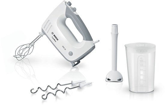 Witte Bosch Ergomixx handmixer met grijze details, deeghaken, staafmixervoet en maatbeker.