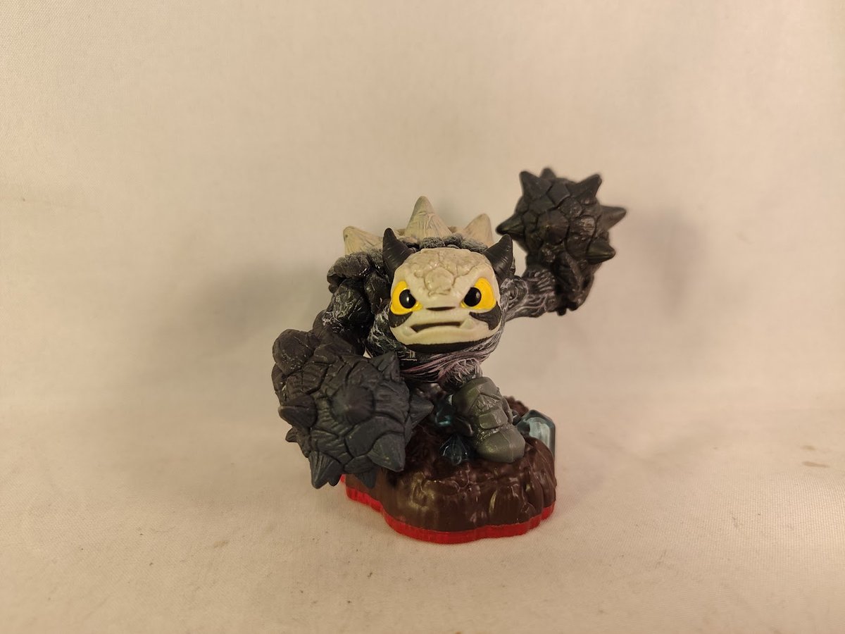 Skylanders TT Fist Bump