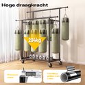 Kledingrek met bokszakken en gewichten. Draagkracht 204 kg. Gemaakt van premium staal, 1 mm verdikte stijlen.