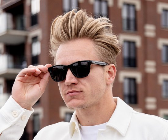 BOUTRE® Zonnebril - Maximale UV400 & Blauw licht bescherming - Inclusief Doosje, Brillenkoker & schoonmaakdoekje - Gepolariseerde glazen- Unisex - mannen / vrouwen - Wintersport - B2 black grey