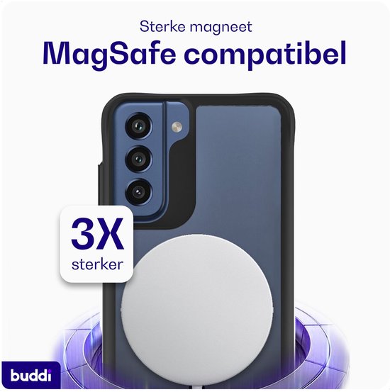 Donkerblauwe Samsung S21 FE met zwart hoesje en MagSafe cirkel. Tekst "3X sterker".