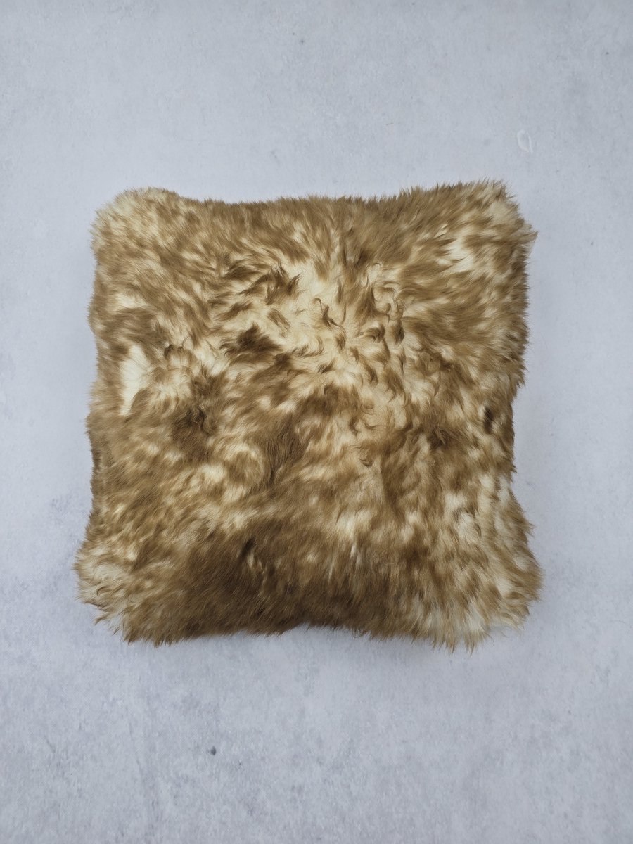 Kussen – Schapenvacht – Moeflon – Exclusieve collectie – Woondecoratie – Bruin, wit, crème – 100% echt natuurlijke wollen vacht – 40x40 cm