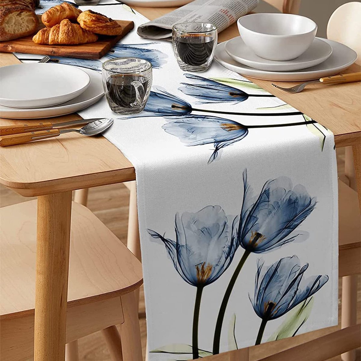 Dailygoods - Dailygoody - Tafelloper - Bloemen - Modern en abstract - Blauw - Decoratie voor eetkamer - Geschikt voor feesten en vakanties