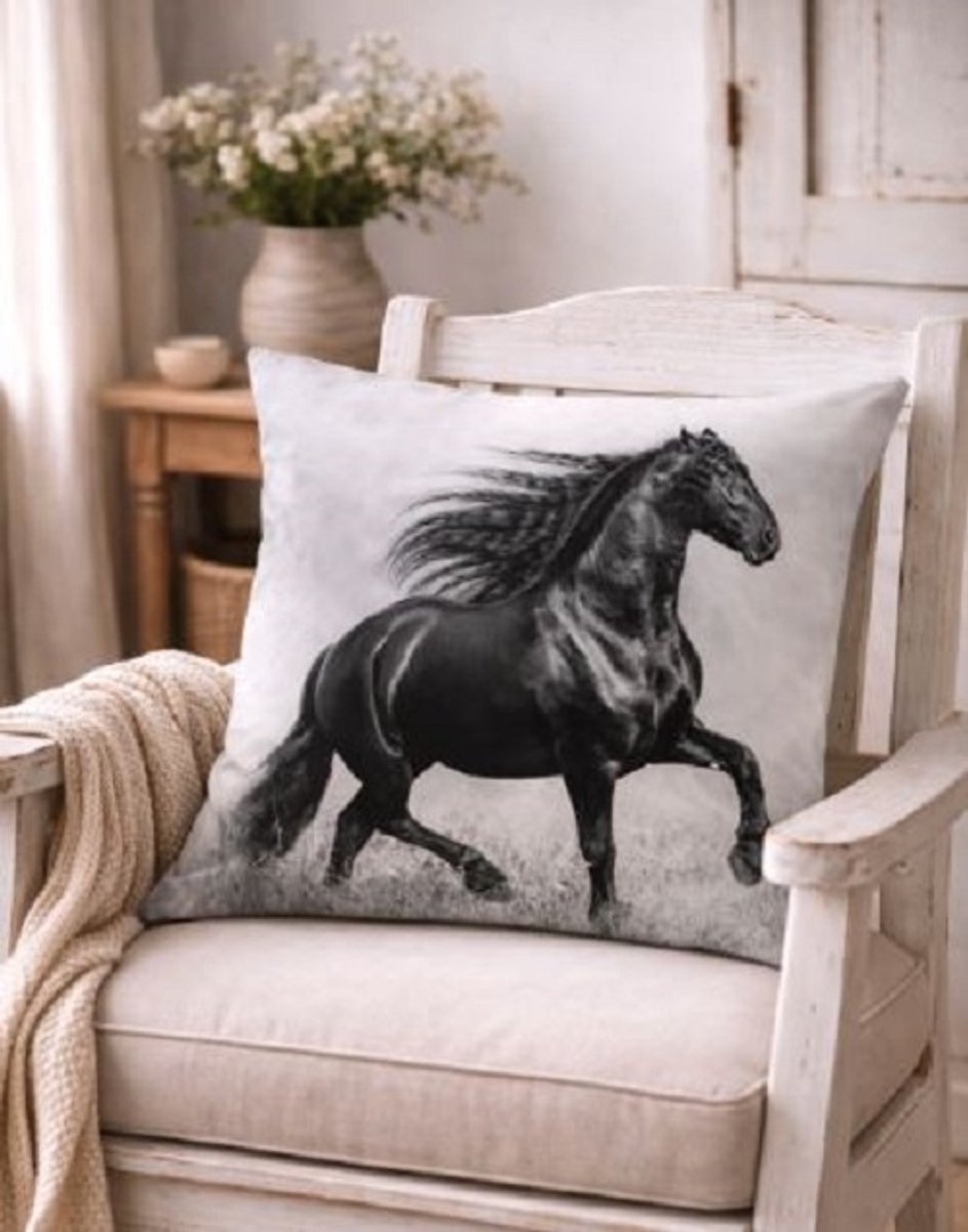 Kussenhoes met paardenafbeelding - paardenkussen - Sierkussen - 45x45 cm