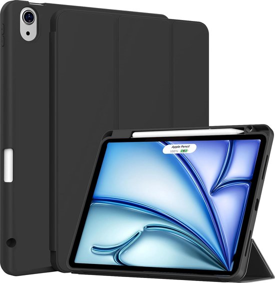 Étui de tablette Casemania noir avec support Apple Pencil et Apple Pencil chargé.