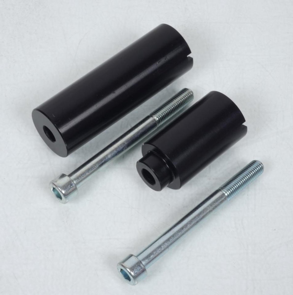 Kit fixation Noir CRASH PADS BIHR pour moto Suzuki 650 SV 2003-06 TPSV650S_03 Argent