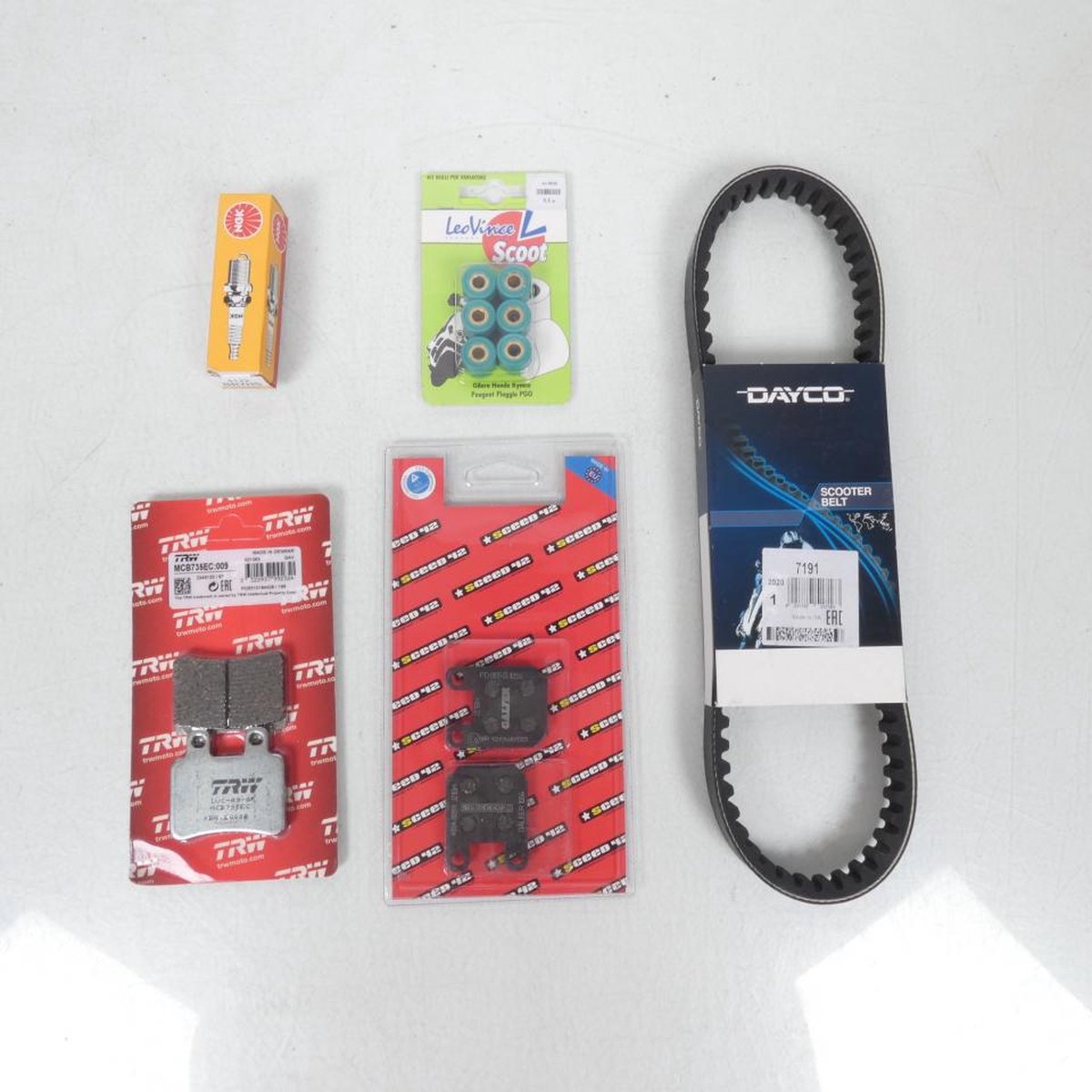 Kit révision entretien Sceed24 pour Scooter Peugeot 50 Elystar 2T AC 2005 à 2008 VGAG1AAP / 12.7045037 Neuf