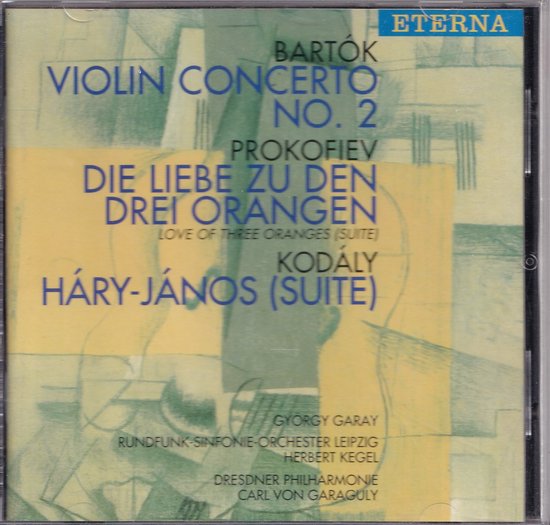 CD-hoes met gele en blauwe abstracte achtergrond, titels van klassieke muziek, namen van componisten en uitvoerders.