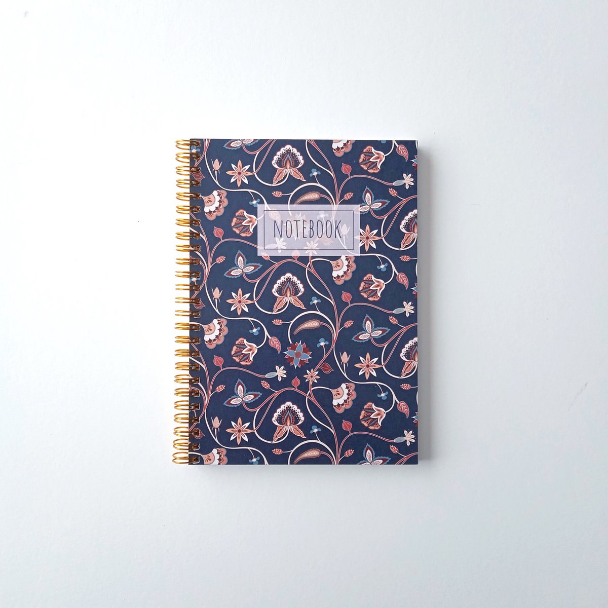Luxe notitieboek A5 - Boho blauw - Cadeautje juf - Notitieboek met ringband - Bloemen - Gelijnd - Notitieboekje met harde kaft - cadeau meisje