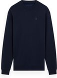Donkerblauwe sweater met ronde hals, lange mouwen en een subtiel vierkant logo op de borst.