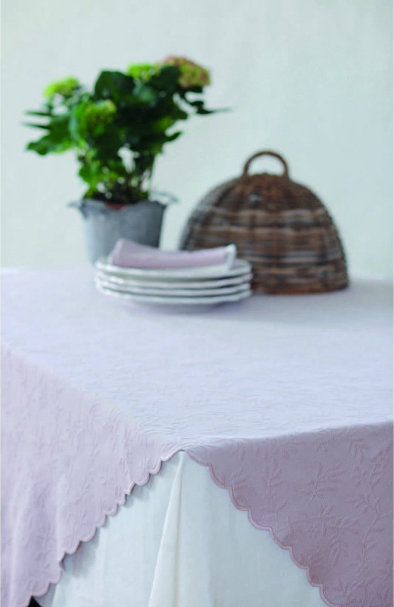Tafellaken / Tafelkleed | Delphine - Washed Jacquard Katoen - 160 x 280 cm - Roze - geschulpte rand - Pimlico