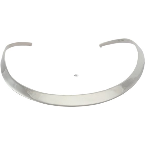 Zilveren spang ketting, glad en glanzend.