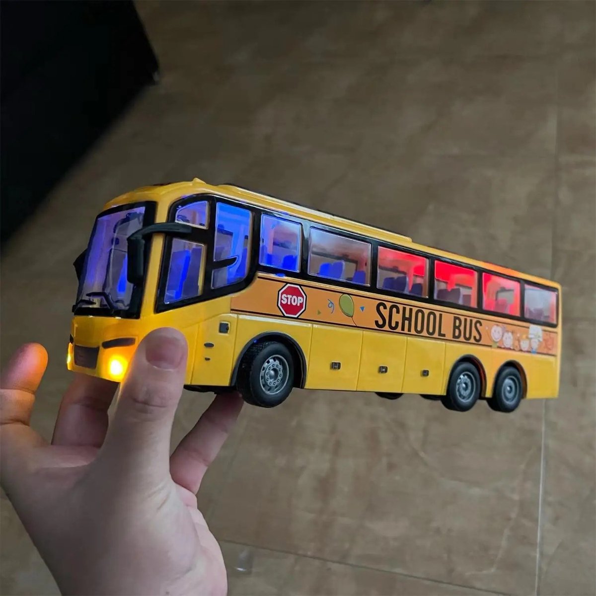 Chiyyak 1:32 Schaal RC Schoolbus Ga Vooruit Achteruit