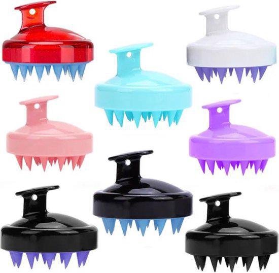 Groep van negen hoofdhuidmassagers in verschillende kleuren: rood, blauw, wit, roze, paars en zwart.