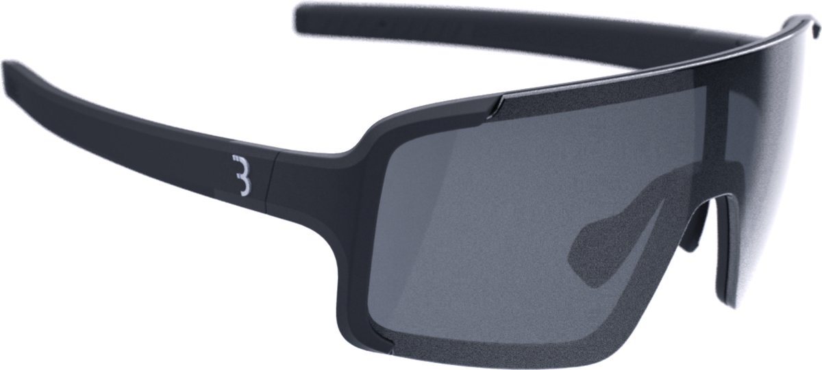 BBB Cycling Chester Narrow Fietsbril Heren en Dames - Sportbril Voor Smal Gezicht - Wielrenbril Met Grote Lens - Rubberen Pootjes - Mat Zwart Smoke - BSG-73