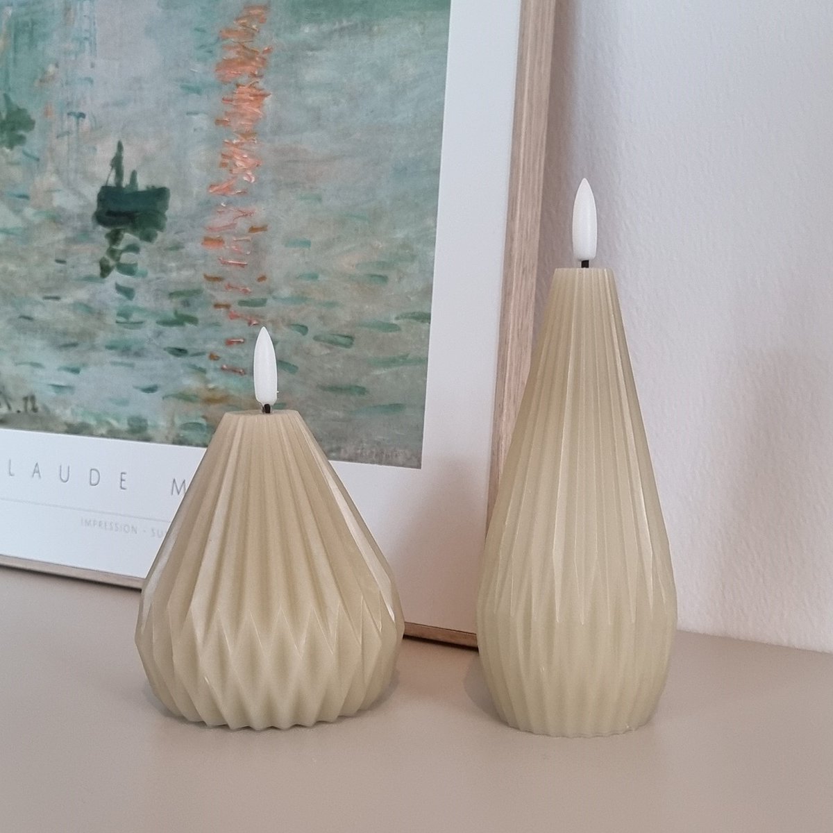 VITAMO Waterdrop Set - LED Kaarsen met Echte Wax en Realistische Flikkering - Met Timerfunctie - Natuurlijke en Sfeervolle Uitstraling - Beige (2 Stuks)