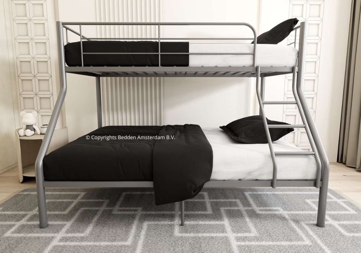 Nessa® 3 Persoons Stapelbed - Triobed - Metaal - 90x200 / 140x200 Metallic