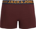 Donkerrode boxershorts van Jack & Jones met een marineblauwe tailleband met oranje tekst.