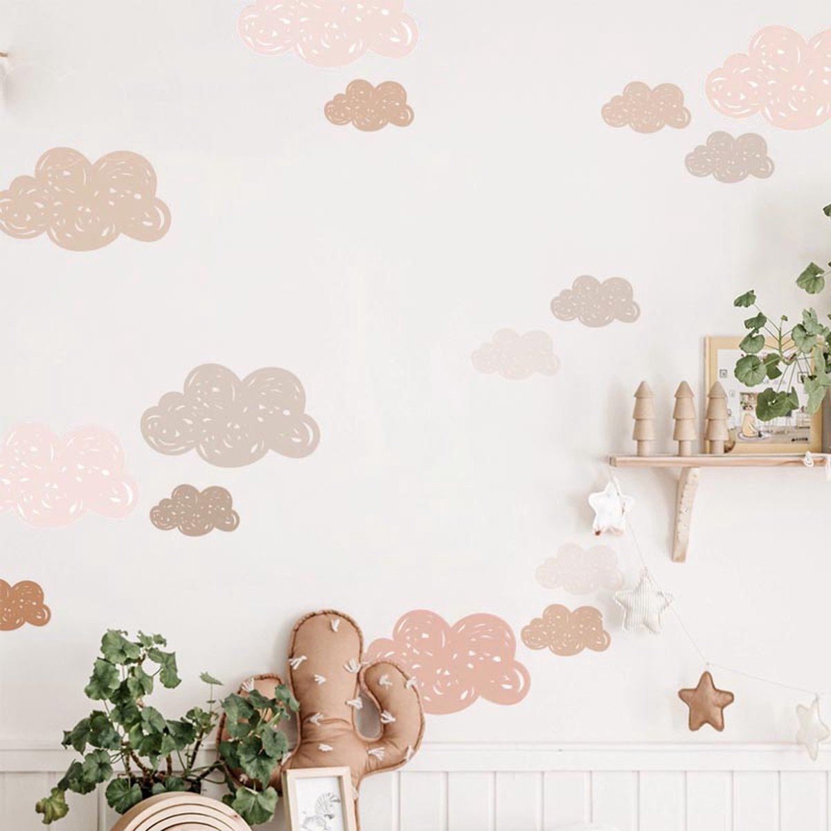 Decochic® - Muurstickers wolkjes - babykamer - roze - kinderkamer - muurdecoratie