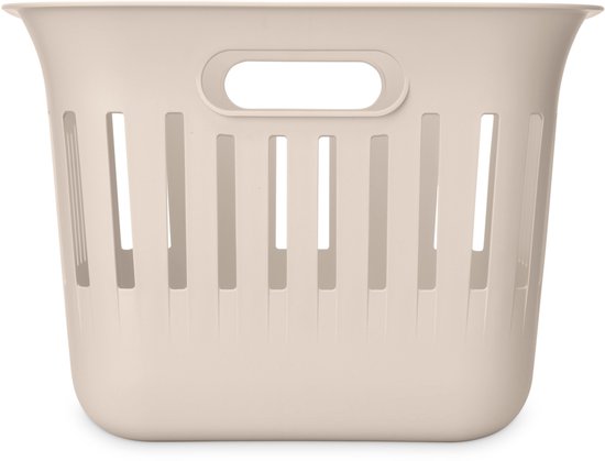 Detail van een crème wasmand met ventilatiegaten en een handgreep.