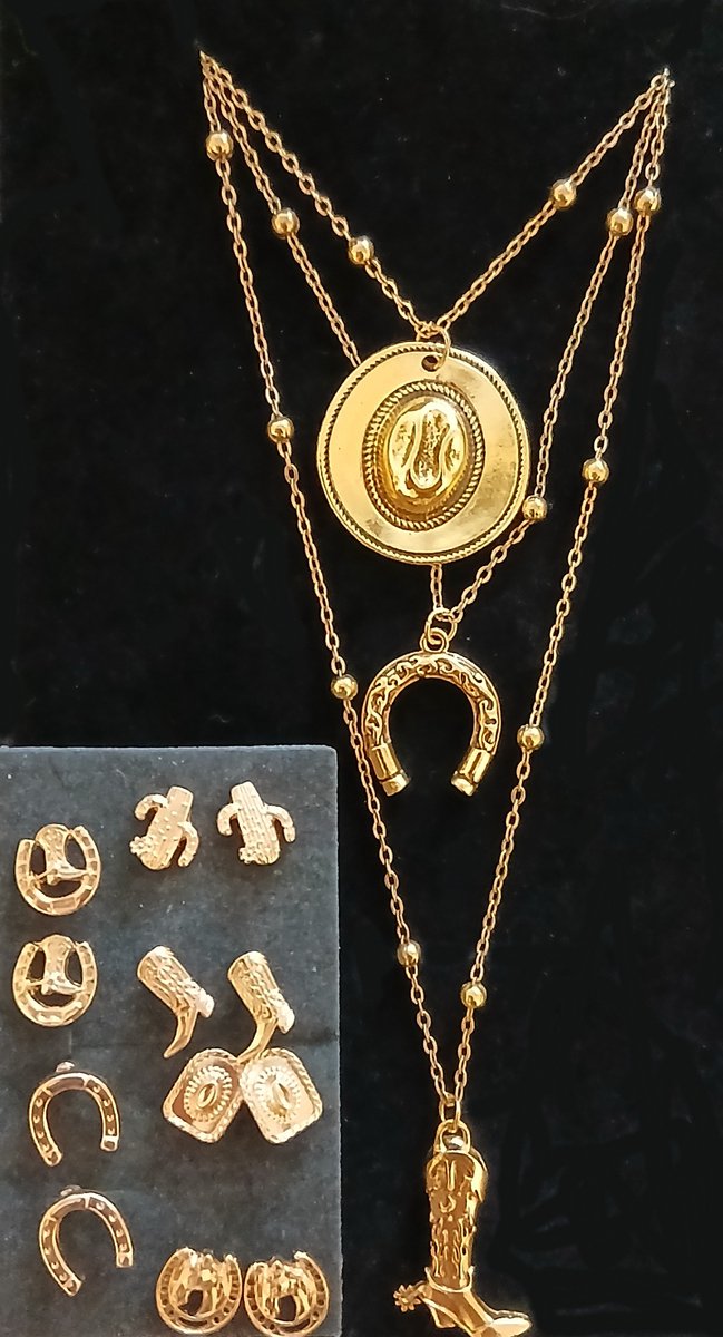 My Sweet Romance® - 3-delige Gouden Dames Ketting Set met Paard en Cowboy Items - 6 Sets Bijpassende Oorbellen