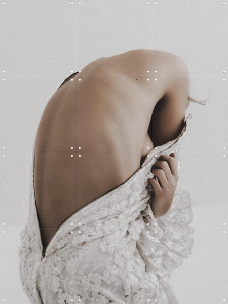 IXXI Alaia, STUDIO HANNAH LEMHOLT - 60 x 80 cm - Gratis ophangtool - Grote wanddecoratie en posters - Fotografie, Minimalisme, Slaapkamer, Woonkamer