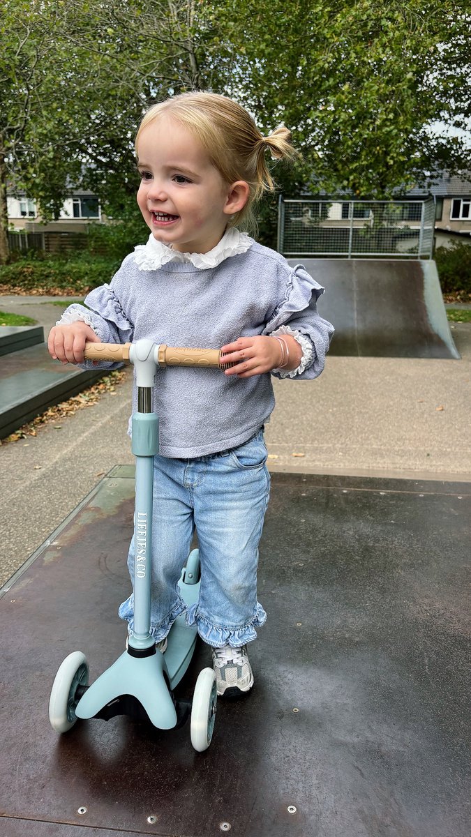 Liefjes & Co Kinderstep – 3-wielen Step - Met Lichtgevende Wielen – 2-6 jaar – Pastelblauw — afbeelding 2