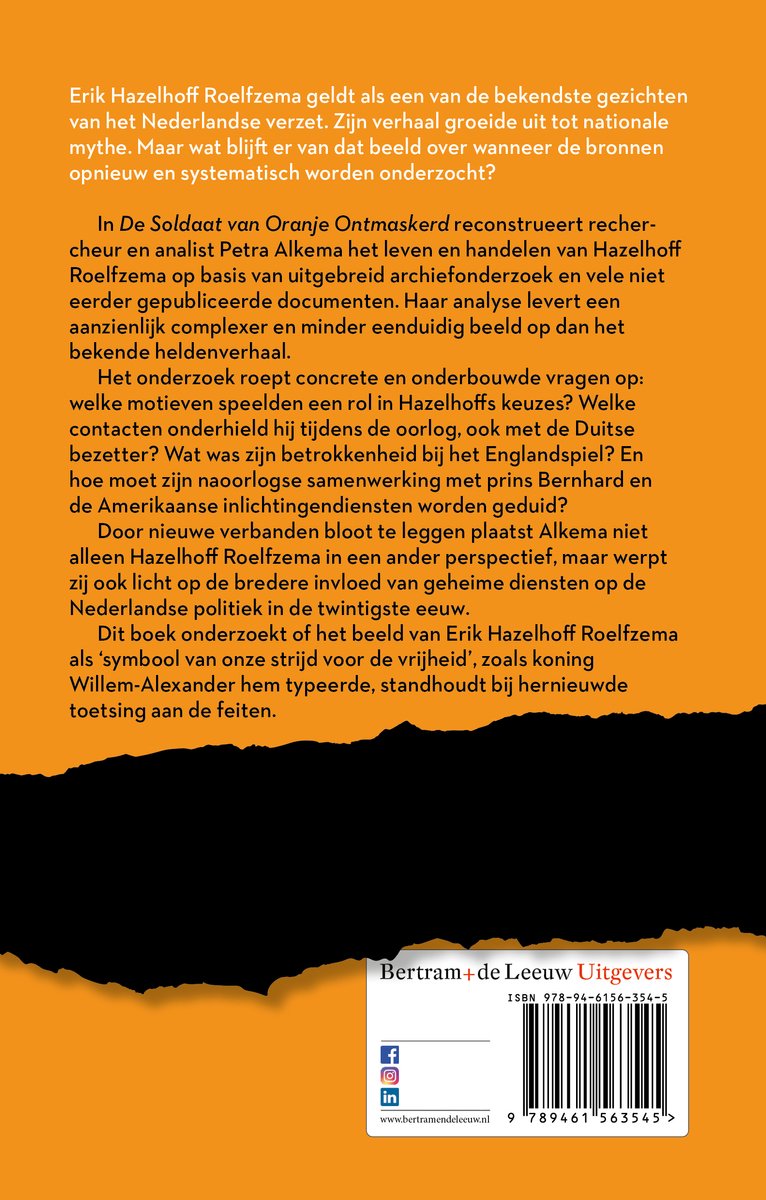 Achterkant boek "De Soldaat van Oranje ontmaskerd" met tekst en uitgeverslogo.