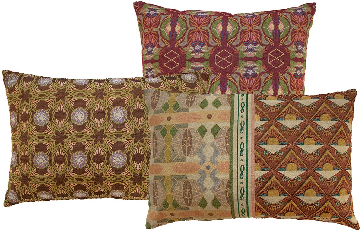 NIN-NIT Classique kussenset - 3 verschillende sierkussens met bloemenprint - natuurprint - bladeren - zonnetjes - grafisch - rood - oranje - bruin - beige - groen - paars - roze -lila - oranje - multicolor - 50x50 cm en 60x40 cm.