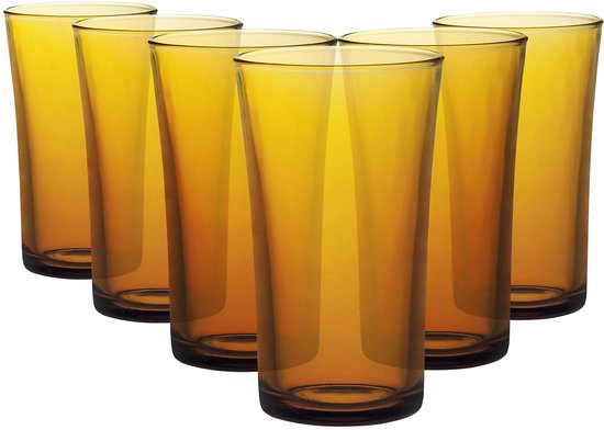 Ensemble de six grands gobelets en verre ambré avec un dégradé subtil.