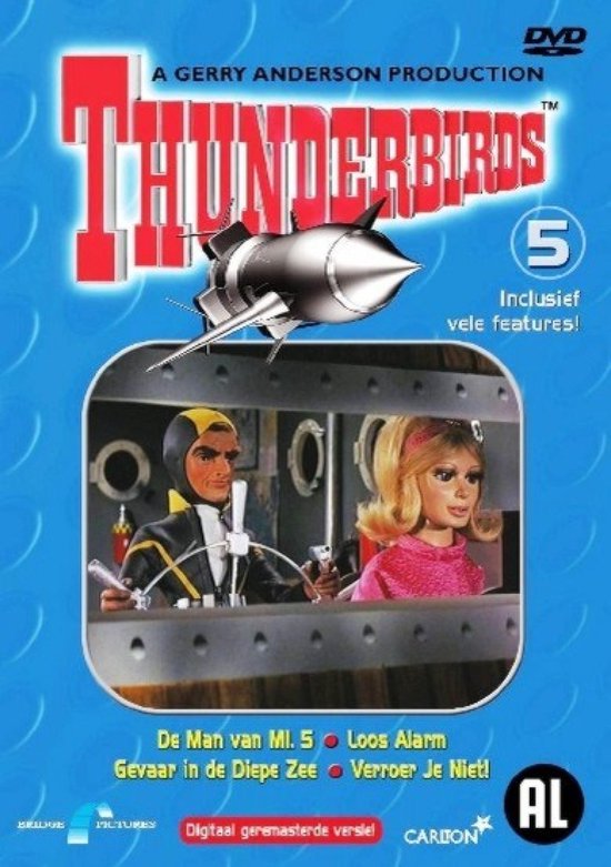 DVD hoes met de titel 'Thunderbirds 5'. De hoes heeft een afbeelding van de zilveren Thunderbird 1 raket met daaronder een scène uit de serie met de personages Scott Tracy en Lady Penelope.