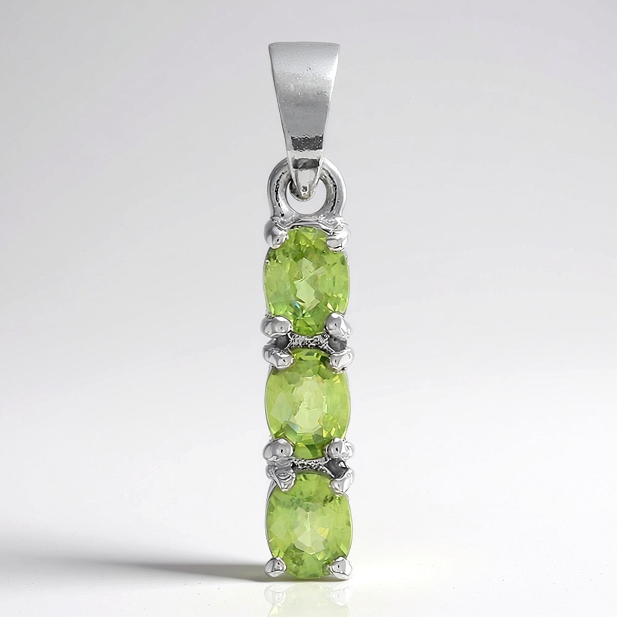 Cavill - Zilveren Hanger met 0,89 ct Mozambique Saffieren - 925 Sterling Zilver met Platina Afwerking - Ovaal Slijpsel - Elegante Tijdloze Sieraden