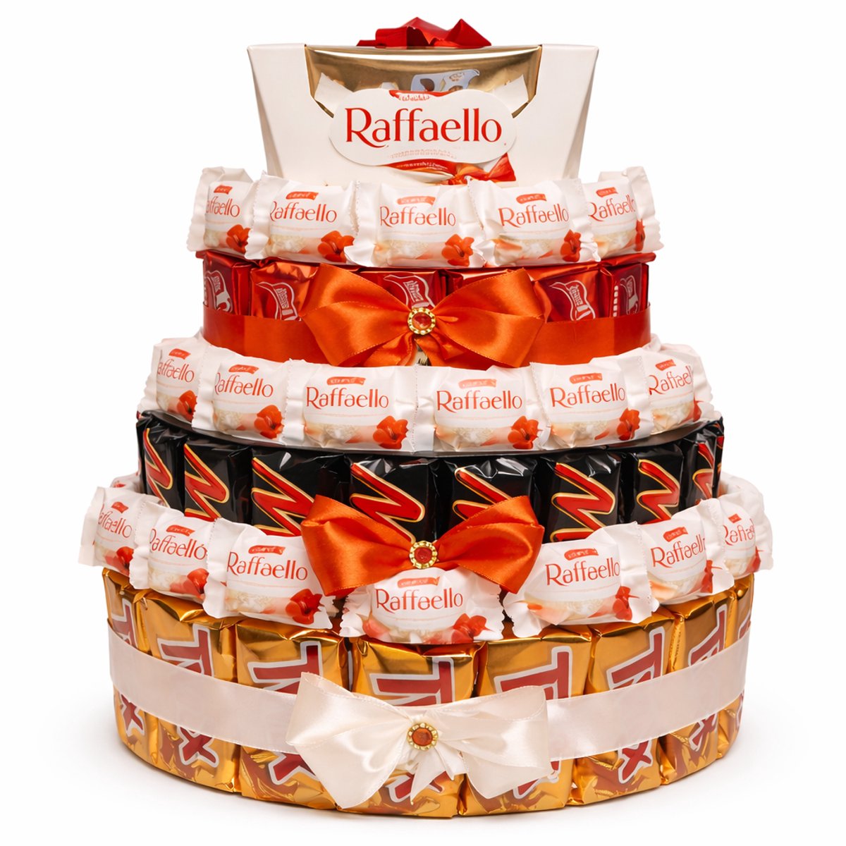 Handgemaakte Snoeptaart met KitKat, Mars, Twix & Raffaello – 4 Verdiepen