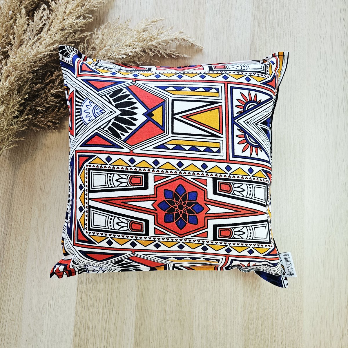 Mashona Collections Set van 4 Decoratieve Kussenhoesen | 40x40cm | African Print Inspired Print Cushion Covers WHITE BLUE RED
