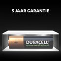 Duracell oplaadbare AA-batterij (2500mAh) met een gouden pluspool en zwarte behuizing, met tekst '5 JAAR GARANTIE'.